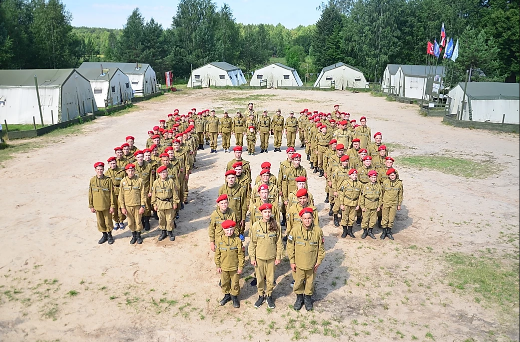 Палатки для детского военно-спортивного лагеря 