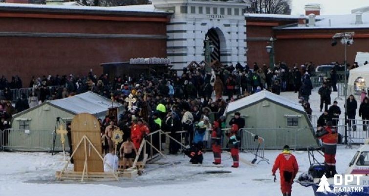 Армейские палатки М-10 на православном Крещении
