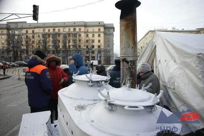 Санкт-Петербург встретил Дары волхвов морозом и километровой очередью