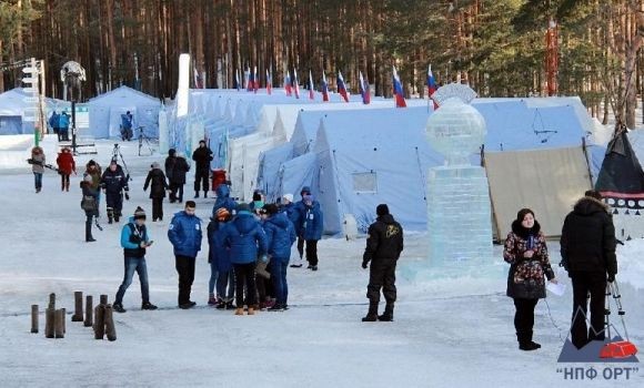 «Памир-30» и «Скандия» — палатки для лагеря «Экспедиция Арктика»